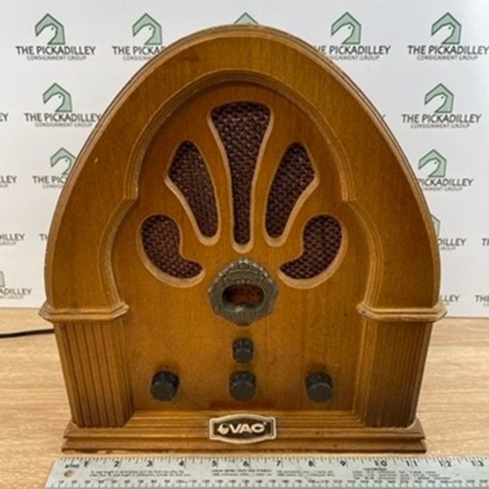 VAC 77-5600 Cathedral Style AM FM Wood Tabletop Radio Vintage Brown Arched MCM